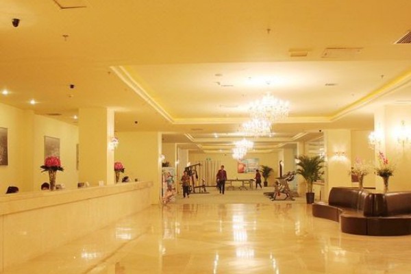 武汉高端按摩中心高薪聘请专业按摩师！(武汉高端按摩中心高薪聘请专业按摩师多少钱)