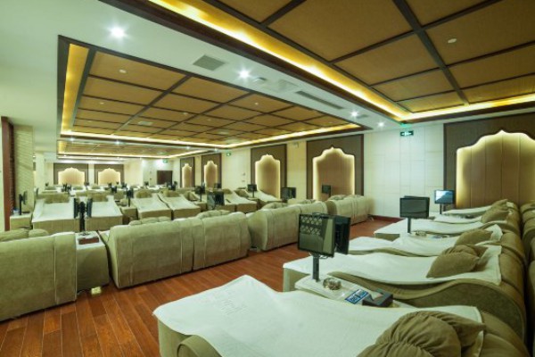 武汉网红茶馆：吸烟休闲两不误(武汉网红茶饮)